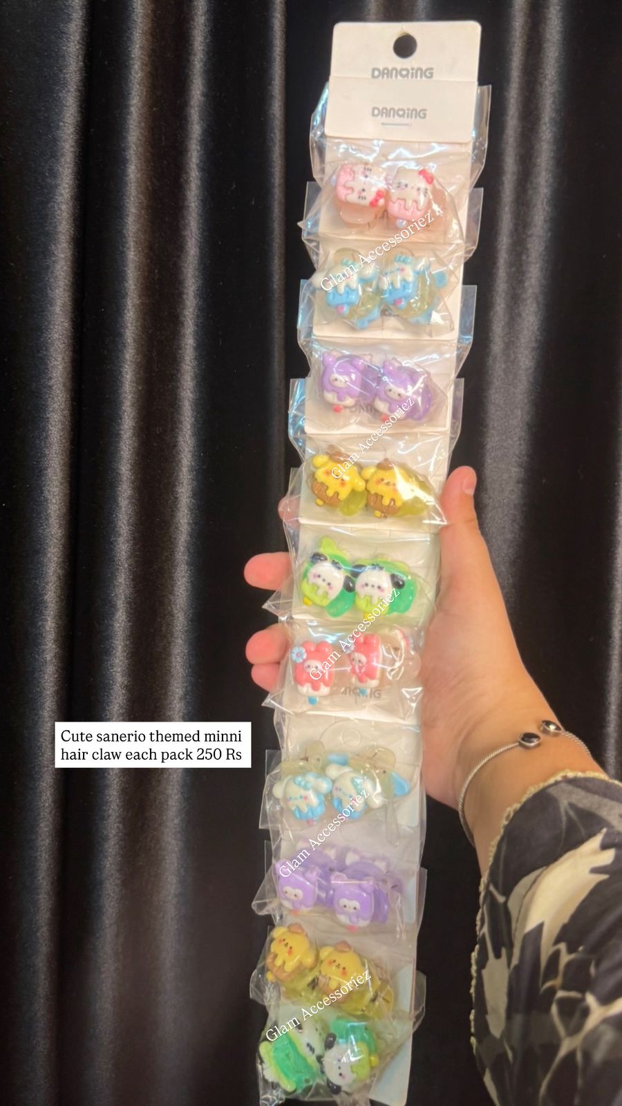 Sanerio Minni Hair Claws Pairs